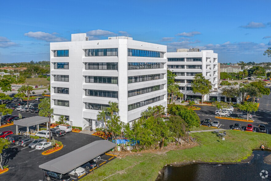 More Photos Of 2328 10th Ave N, Lake Worth Office For Lease