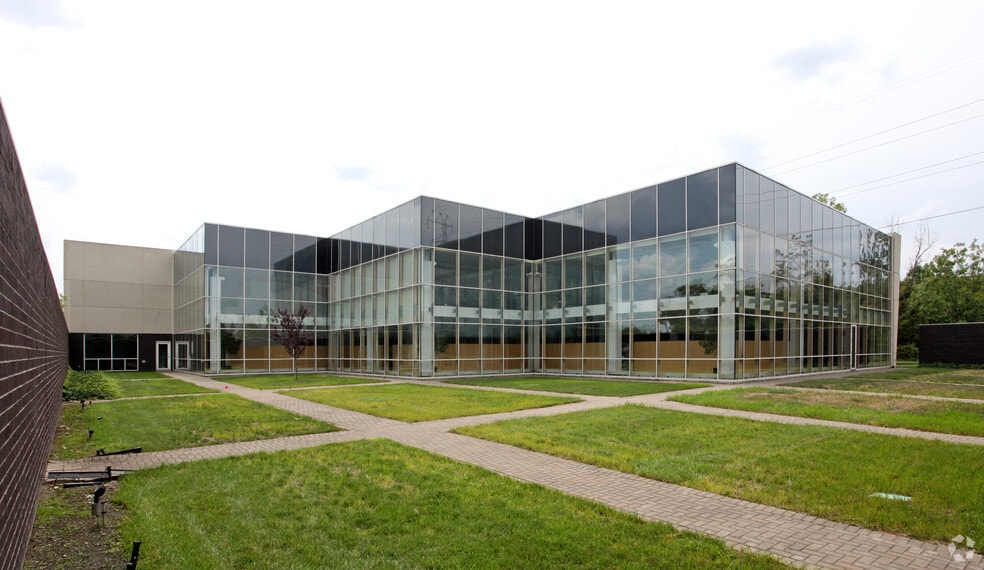 Primary Photo Of 3401 Mill Run Dr, Hilliard Office For Sale