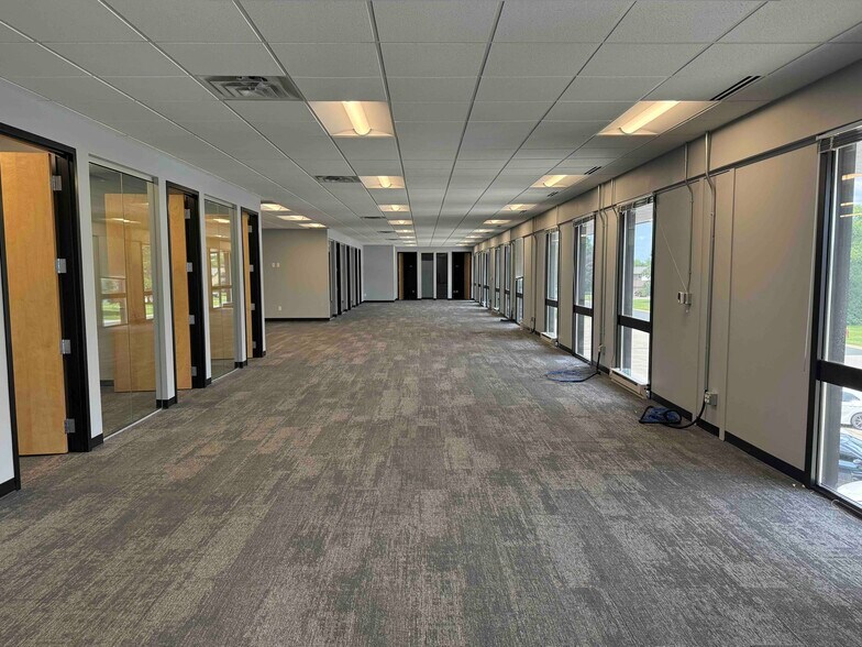 More Photos Of 8030 Old Cedar Ave, Bloomington Office For Lease