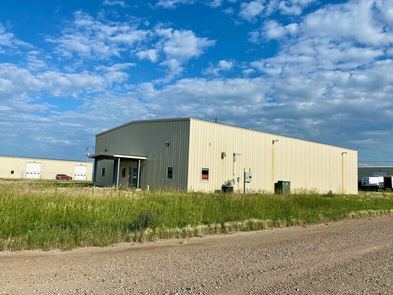 More Photos Of 401 5th Street SE, Tioga Industrial For Sale