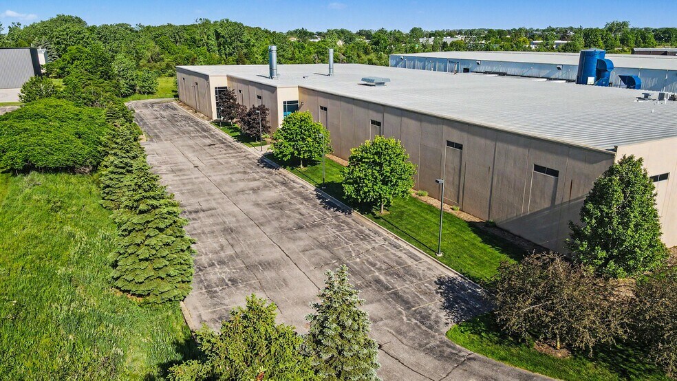 More Photos Of 4044 Brockton Dr, Grand Rapids Manufacturing For Sale