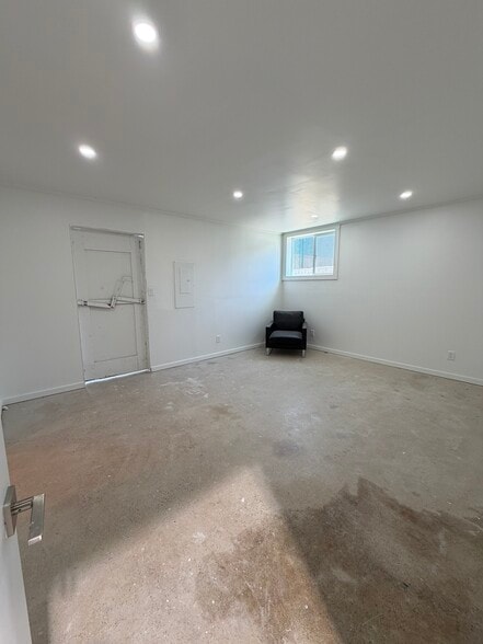 More Photos Of 1760 N Ventura Ave, Ventura Warehouse For Lease
