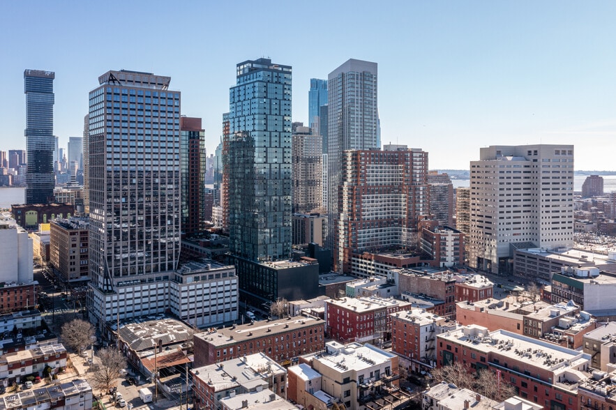 More Photos Of 358 Grove St, Jersey City Storefront Retail Residential For Lease