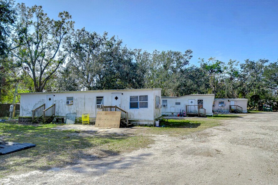 More Photos Of 425 18th St SE, Ruskin Manufactured Housing Mobile Home Park For Sale