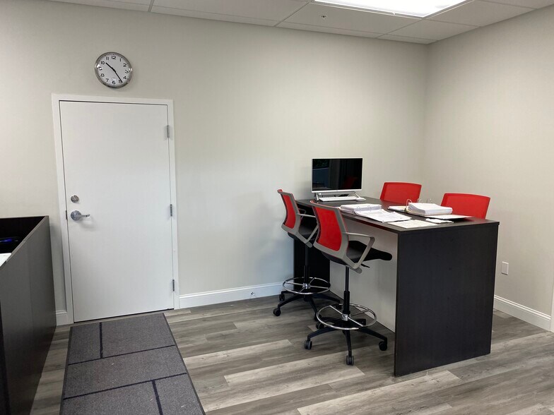 More Photos Of 3590 SW 30th Ave, Fort Lauderdale Warehouse For Sale