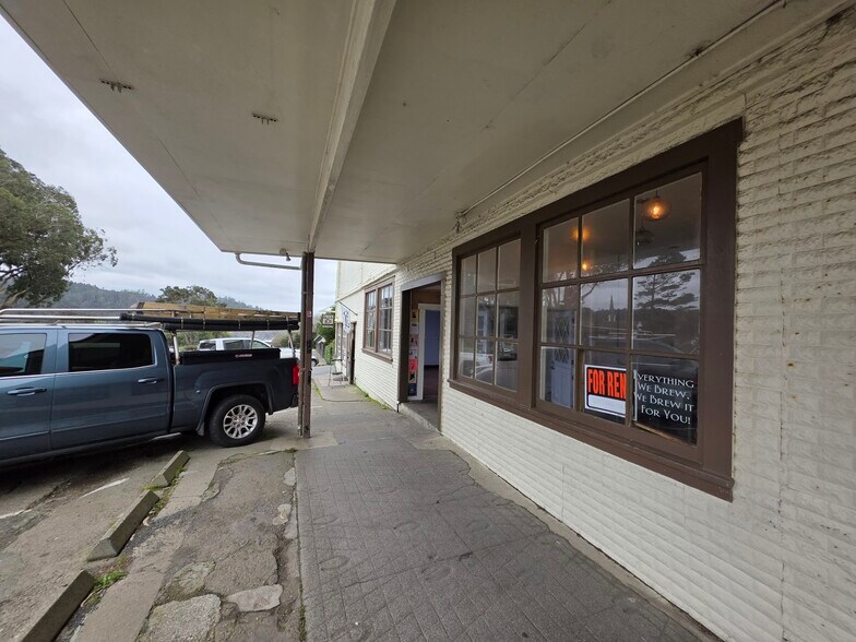 More Photos Of 10450 Lansing St, Mendocino Freestanding For Lease