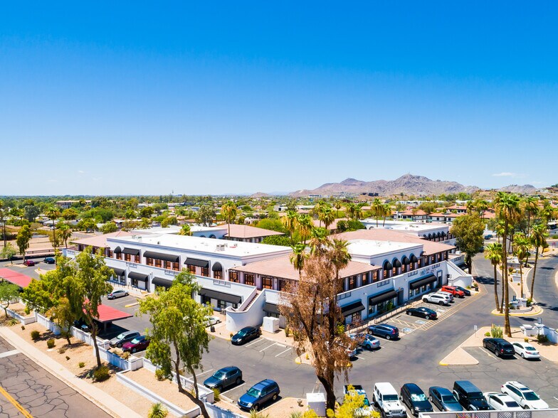 More Photos Of 7600 N 15th St, Phoenix Office For Lease