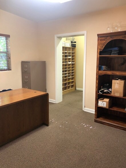 More Photos Of 258 Short Ave, Longwood Office For Sale