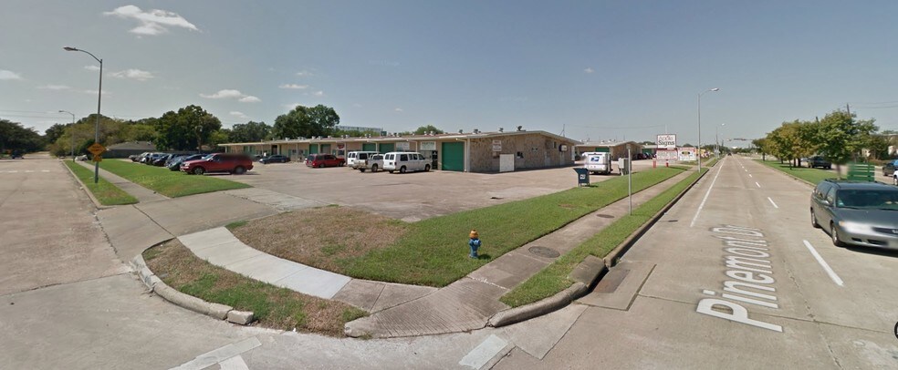 More Photos Of 6101 Pinemont Dr, Houston Warehouse For Lease