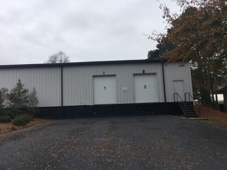More Photos Of 380 Commerce Blvd, Athens Warehouse For Lease