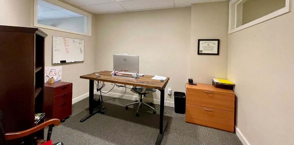 More Photos Of 1001 E Market St, Charlottesville Office Residential For Sale