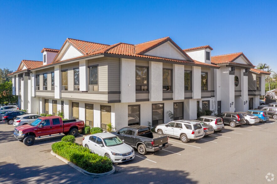 More Photos Of 5575 Lake Park Way, La Mesa Office For Lease