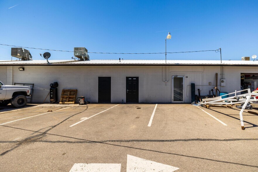 More Photos Of 511 N 1300 E, St George Warehouse For Sale