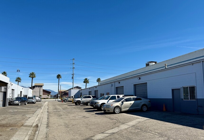 More Photos Of 1551-1575 Los Angeles Ave, Ventura Industrial For Sale