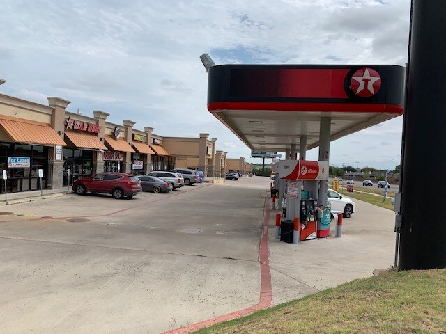 More Photos Of 305 E Stan Schlueter Loop, Killeen Storefront Retail Office For Lease
