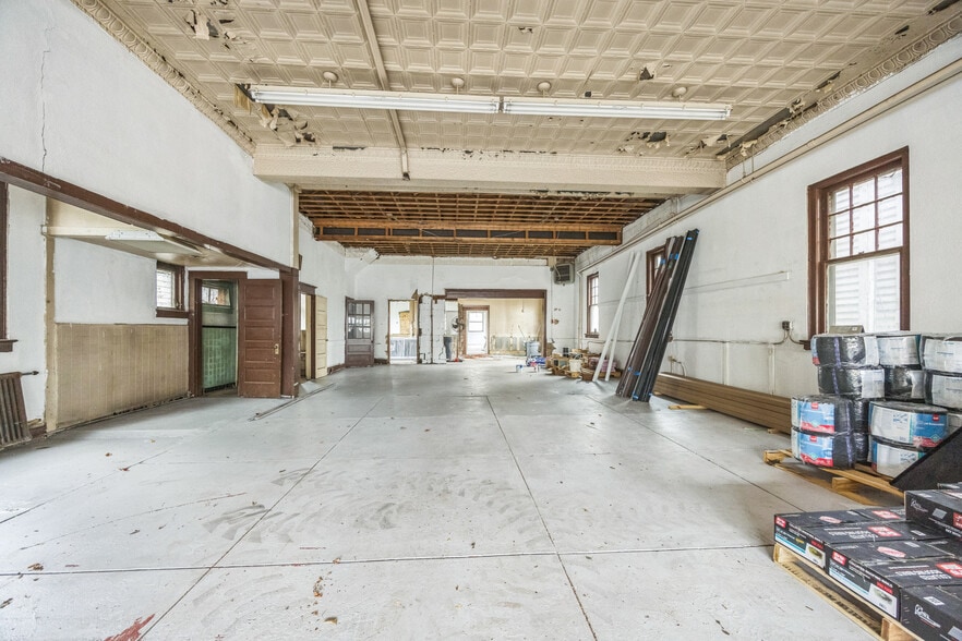 More Photos Of 640 N Broad St, Woodbury Police Fire Station For Sale