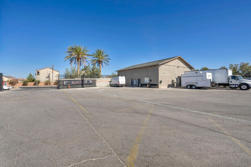 More Photos Of 9275 S Jones Blvd, Las Vegas Industrial For Sale