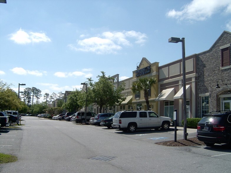More Photos Of 1536 Fording Island Rd, Hilton Head Island Storefront Retail Office For Lease