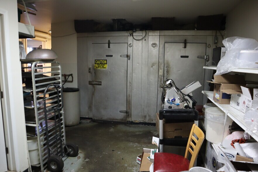 More Photos Of 89 E Grand Ave, Fox Lake Restaurant For Sale