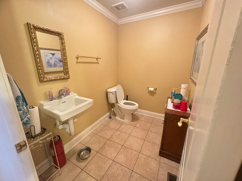 More Photos Of 409 Welshwood Dr, Nashville Medical For Lease