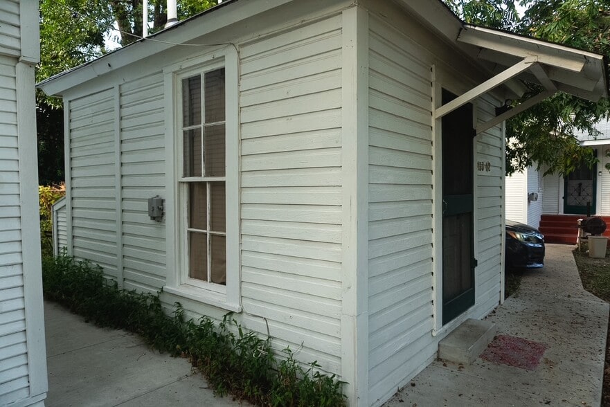 More Photos Of 133 W Huisache Ave, San Antonio Multifamily For Sale