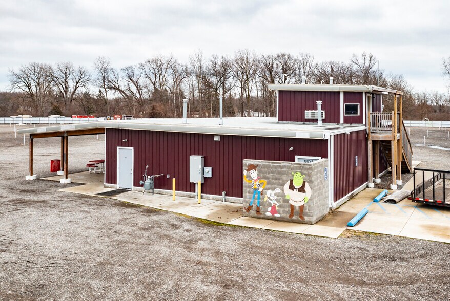More Photos Of 6501 N Monroe St, Monroe Movie Theatre For Sale