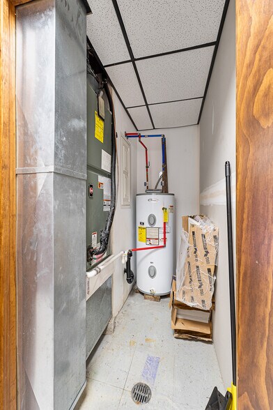 More Photos Of 14261 Route 60 West, Milton Medical For Sale