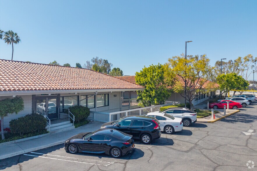 More Photos Of 850 Hampshire Rd, Westlake Village Office For Lease
