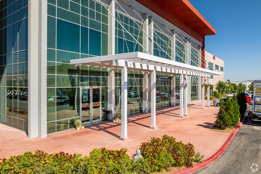 More Photos Of 7608 W Teco Ave, Las Vegas Distribution For Lease
