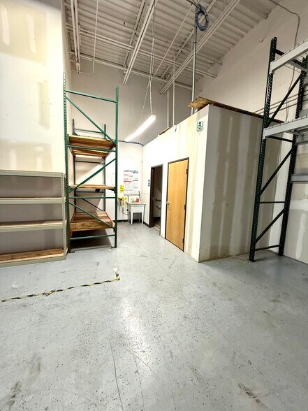 More Photos Of 5405 W 56th Ave, Arvada Warehouse For Lease