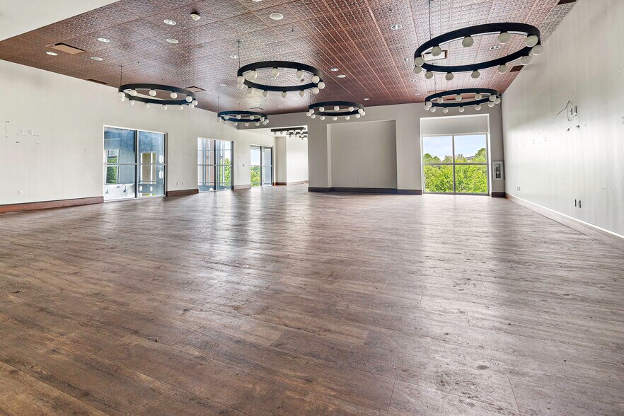 More Photos Of 3501 Jourdan Rd, New Orleans Distribution For Lease