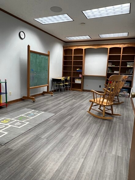 More Photos Of 5150 Moller Rd, Indianapolis Religious Facility For Sale