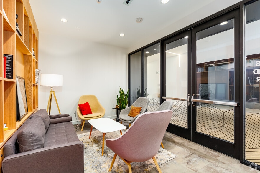 More Photos Of 6600 Chase Oaks Blvd, Plano Coworking Space