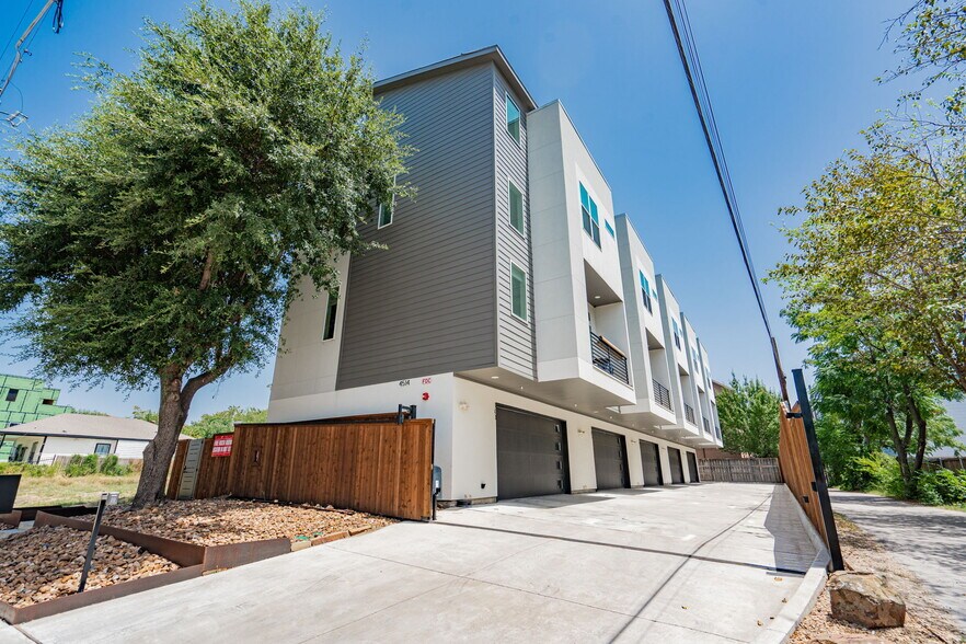 More Photos Of 4514 Cabell Dr, Dallas Apartments For Sale