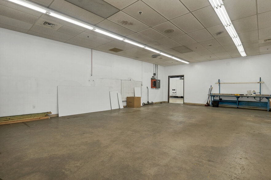 More Photos Of 200 Tilton Rd, Northfield Distribution For Lease