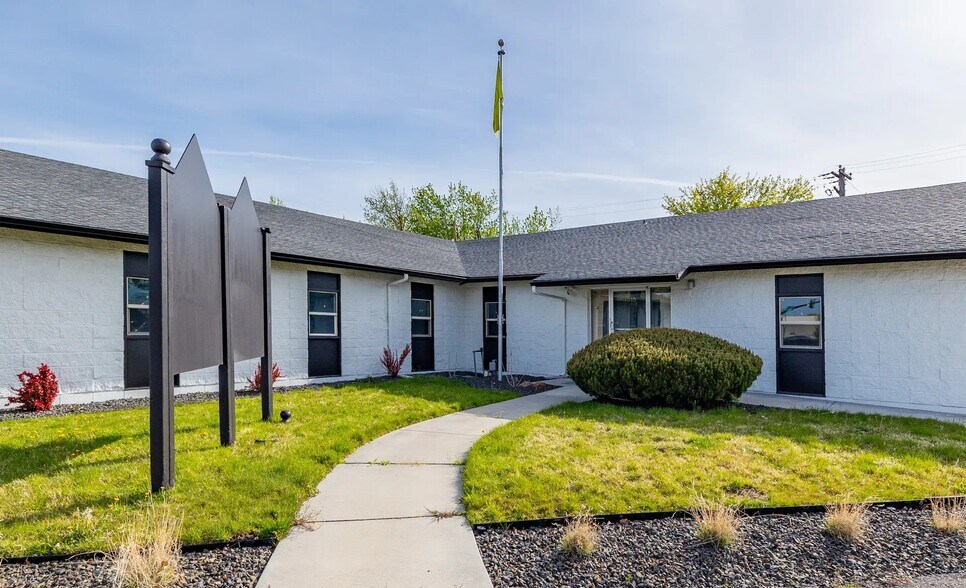 More Photos Of 3010 W State St, Boise Office For Sale