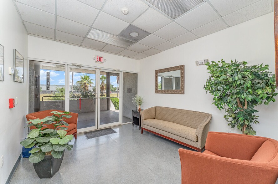 More Photos Of 2105 S Dock St, Palmetto Food Processing For Sale