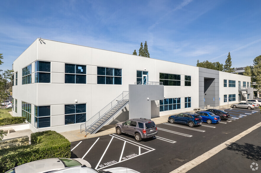 Primary Photo Of 23172 Plaza Pointe Dr, Laguna Hills Office For Lease