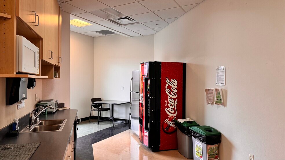More Photos Of 175 Mercado St, Durango Office For Lease