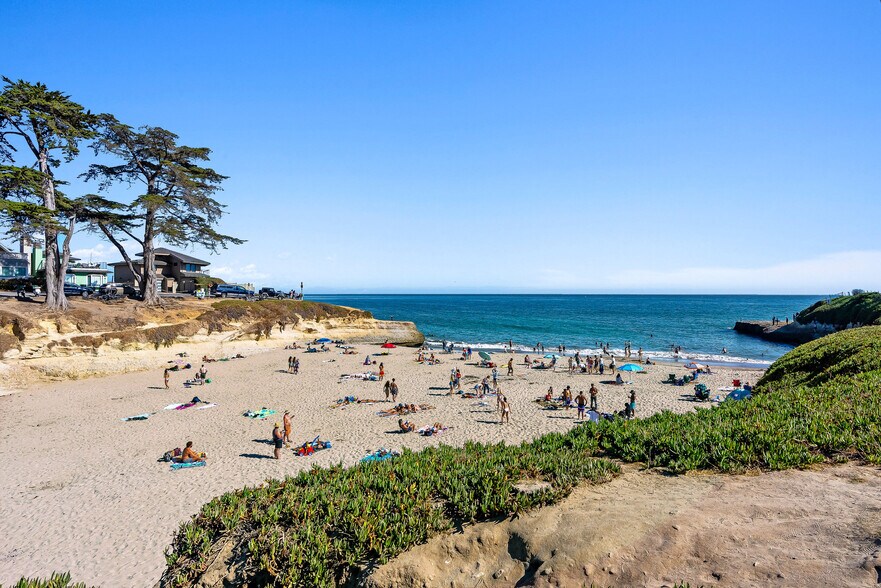 More Photos Of 1430 Merrill St, Santa Cruz Multifamily For Sale