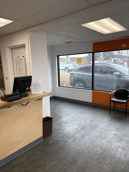 More Photos Of 9665 W 55th St, Countryside Freestanding For Lease