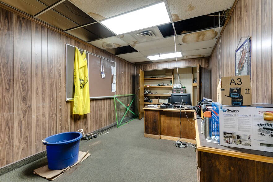 More Photos Of 3405 Commerce Rd, Richmond Warehouse For Sale