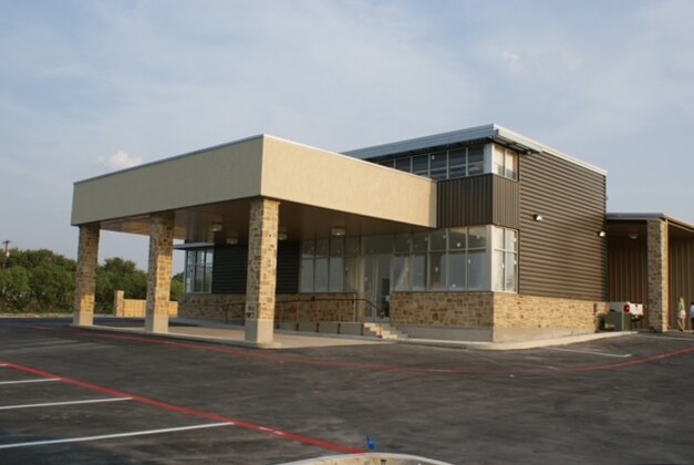 More Photos Of 11720 Culebra Rd, San Antonio Auto Repair For Sale