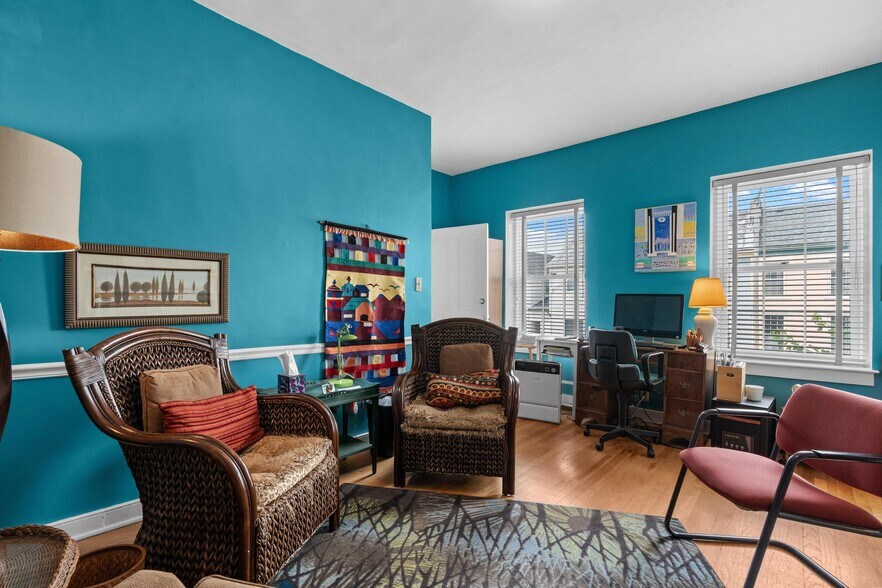 More Photos Of 120 W Main St, Wilmington Flex For Sale