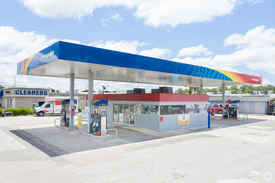 Primary Photo Of 1052 Dunn Ave, Jacksonville Service Station For Sale