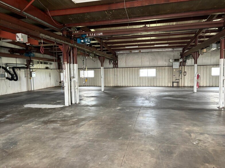More Photos Of 1007 Nickerson Ave, Benton Harbor Industrial For Lease