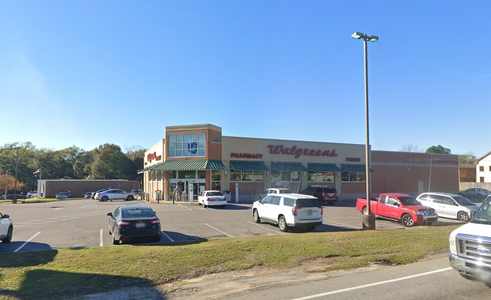 More Photos Of 12550 Us Highway 90, Grand Bay General Retail For Sale