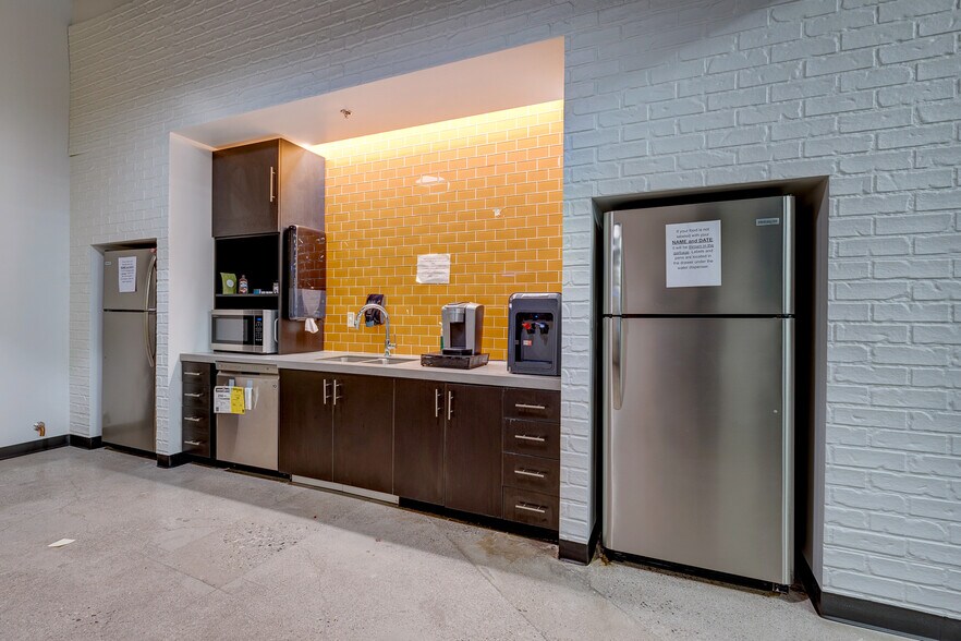 More Photos Of 3634 S Maryland Pky, Las Vegas Office For Lease