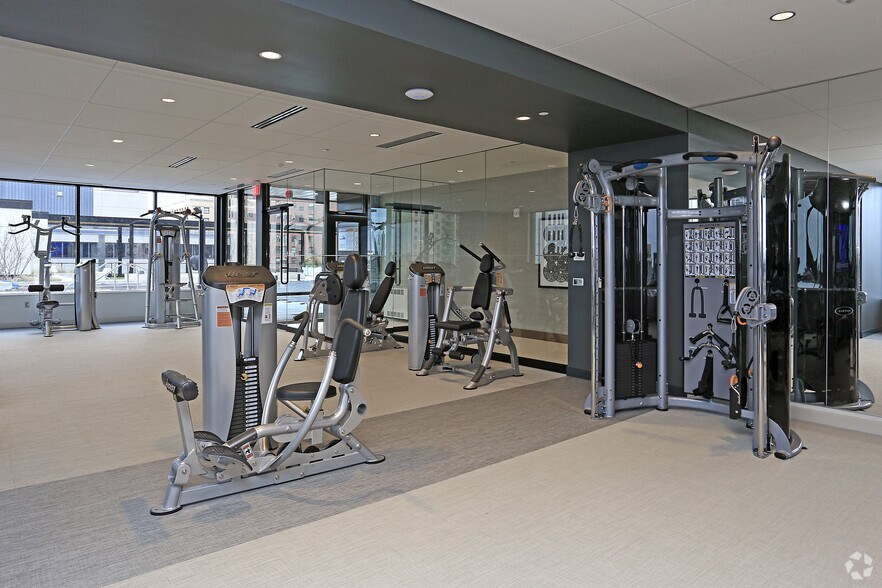 More Photos Of 365 Nicollet Mall, Minneapolis Apartments For Sale