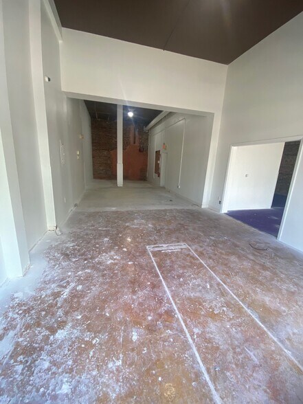 More Photos Of 900-912 Central Ave, Saint Petersburg Office For Lease